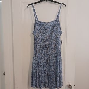 Old Navy Sleeveless Tiered Floral Print Swing Dress